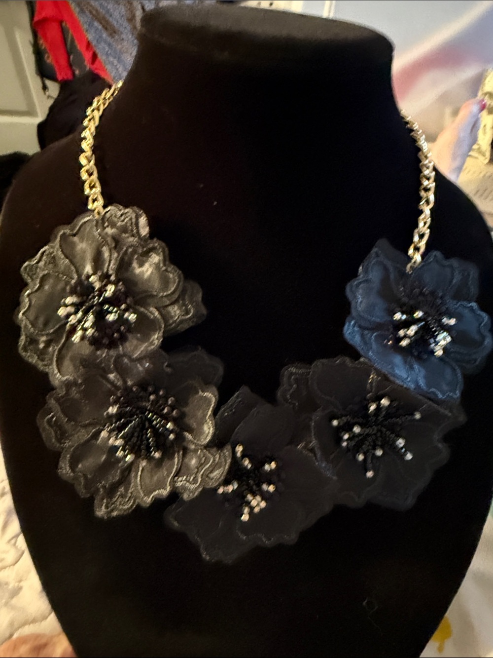NWT Womens Silk Black Floral Statement Necklace with beads & embroidery 14.5”